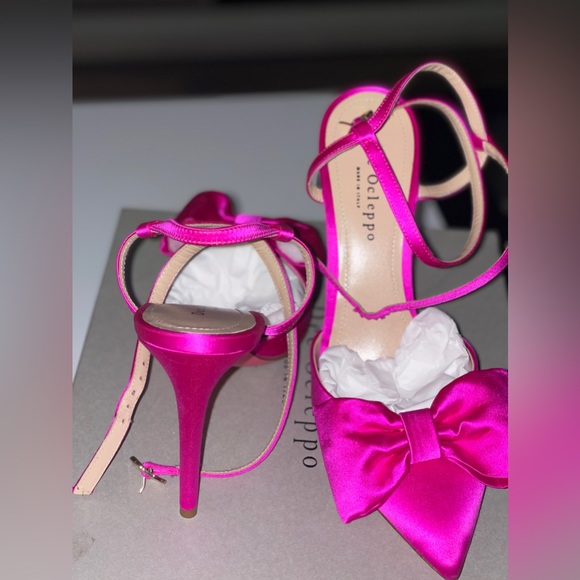 Pink heels - Picture 2 of 3